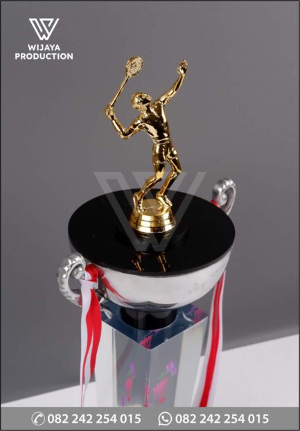Detail Piala Bergilir Nomor Ganda Putri IPB