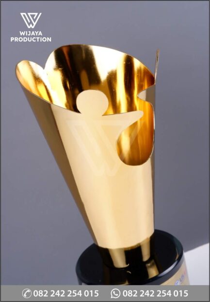 TR86 Piala Persi Award - Image 2