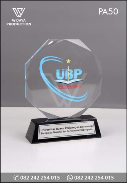 Plakat Akrilik UBP Karawang