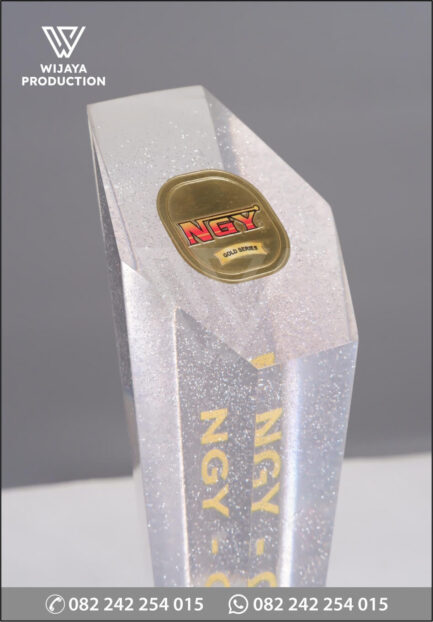 Detail Piala Agent Award NGY-GOLD