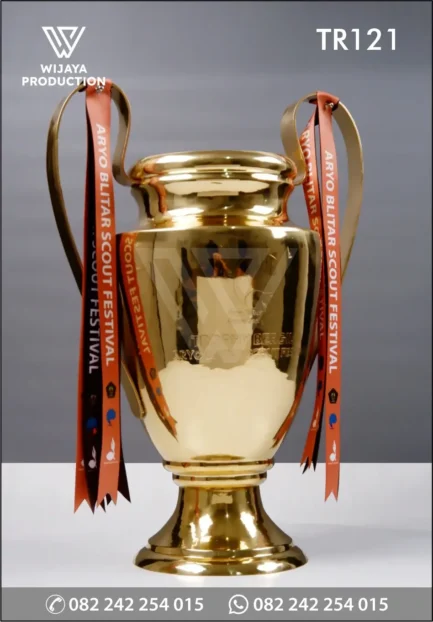 Trophy Bergilir Aryo Blitar Scout Festival
