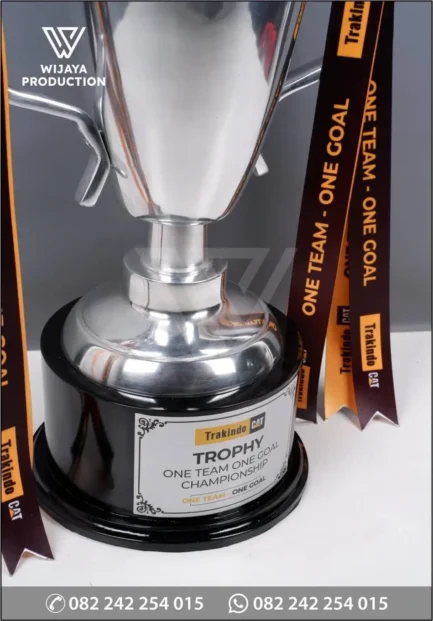 Detail Trophy One Team One Goal Championship