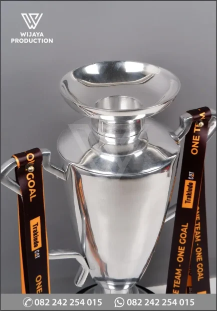 Detail Trophy One Team One Goal Championship